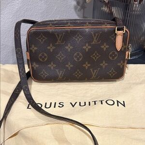 Louis Vuitton LV Monogram Pochette Marley Bandouliére , crossbody / shoulder bag